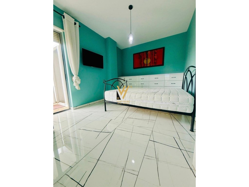 Jepet apartament 2+1+3blk me qira te liqeni i thate 1.200 euro