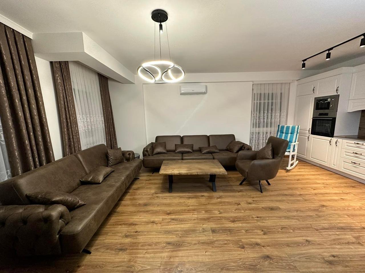 Banesë me qira 2+1 në Tophane