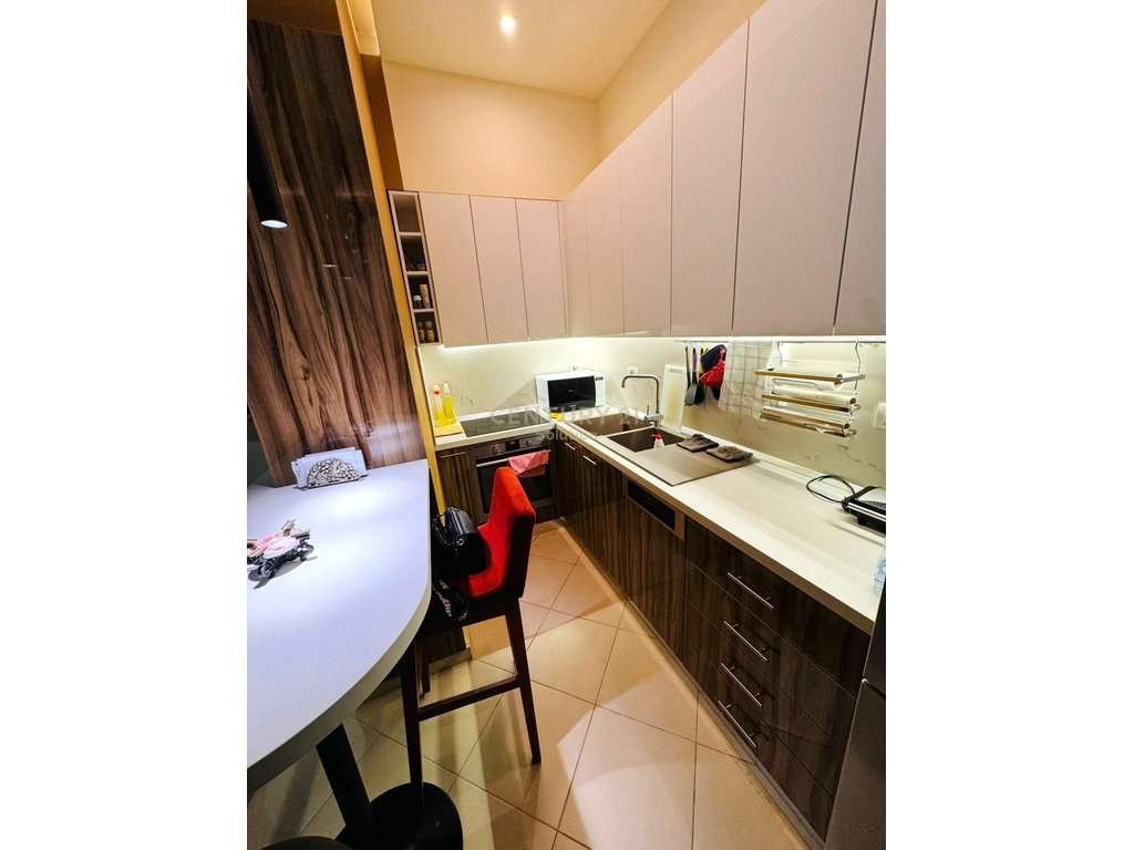 Apartamento para alugar 1+1+ vaga de estacionamento próximo a kodres se diellit (6)