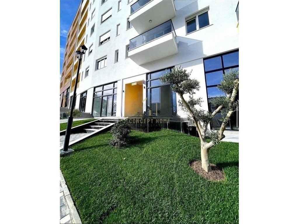 Shitet apartament 2+1 ne selite