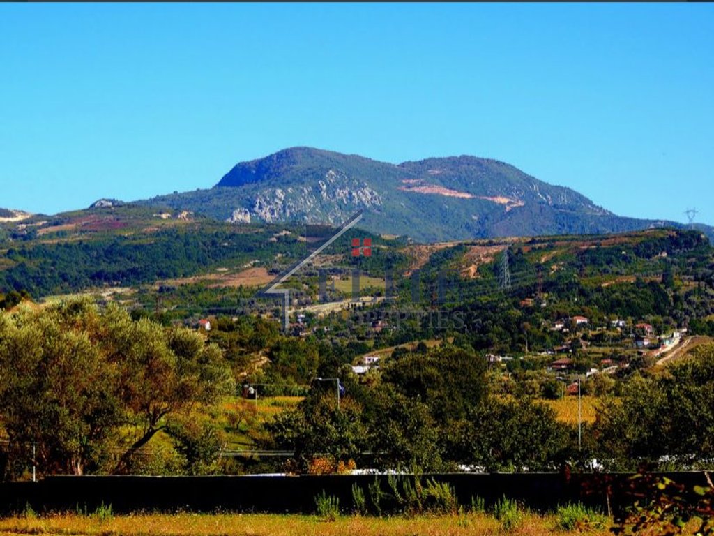 Ibe e poshtme, terrain à vendre
