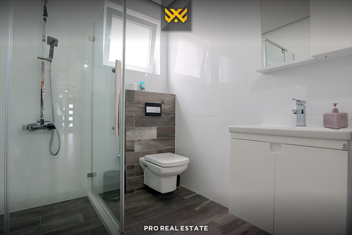 Shtëpi 330m² në #shitje në hajvali.