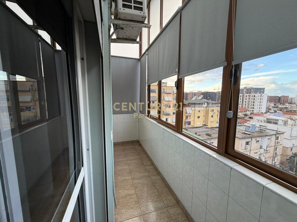 Appartement 2+1 à vendre sur rue kavajes! (6)