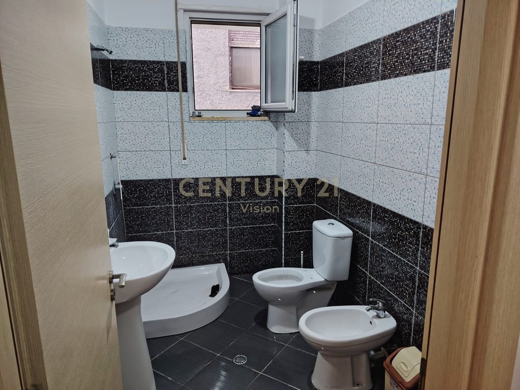Apartament 1+1 për shitje qendër Shkodër | 80 m² (5)
