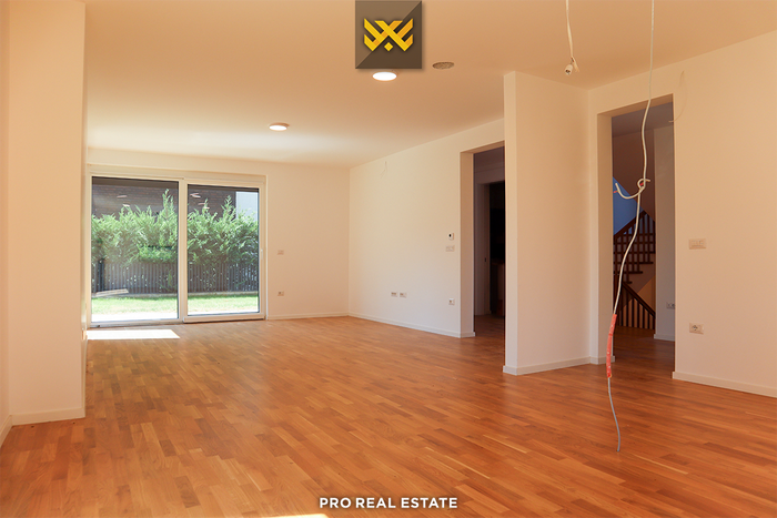 House 243m² + 108m² for #sale in priam village neighborhood