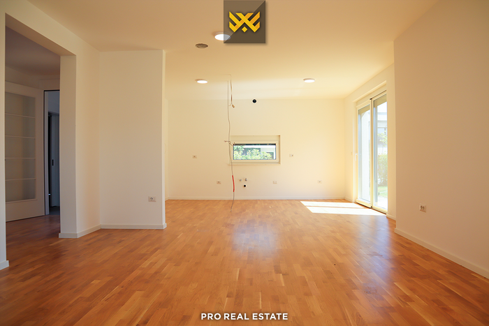House 243m² + 108m² for #sale in priam village neighborhood