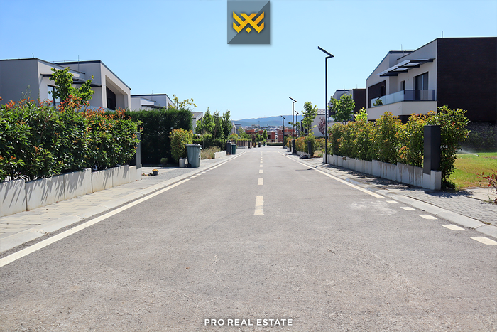 House 243m² + 108m² for #sale in priam village neighborhood