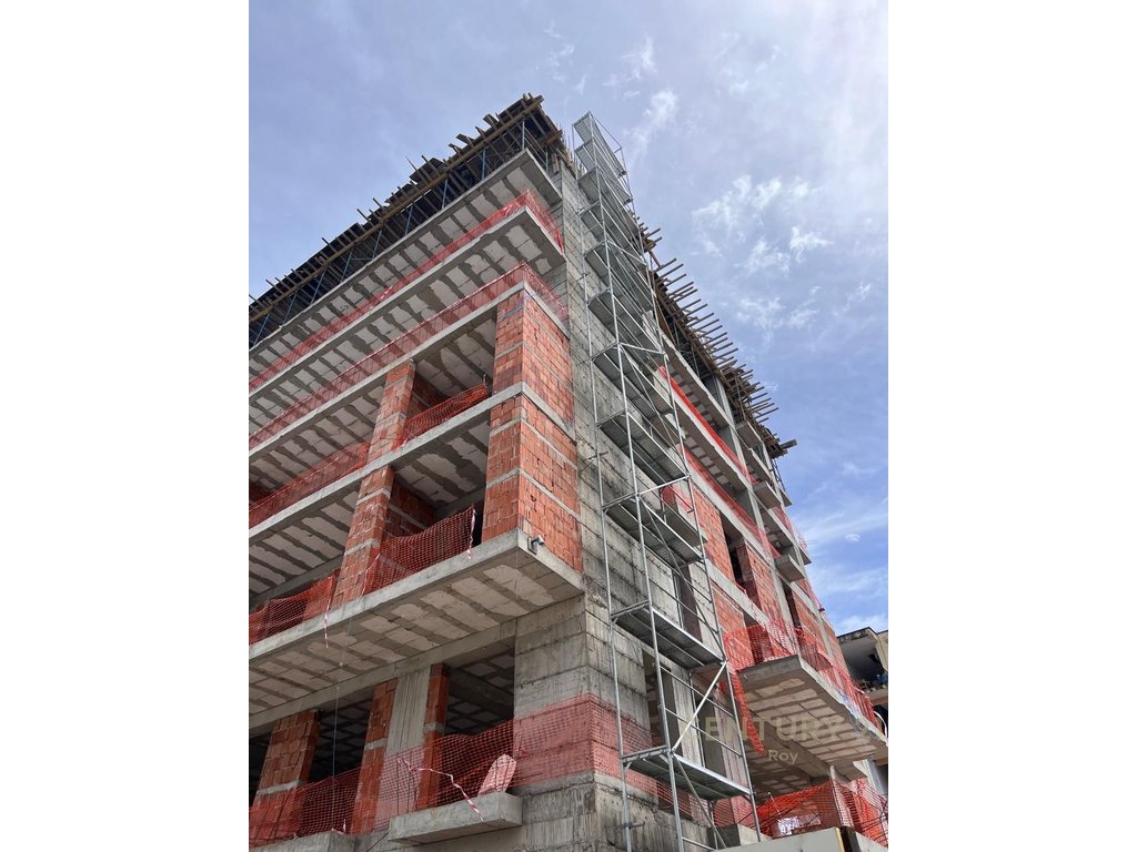 Apartamento estudio en venta - complejo viena 2, golem!