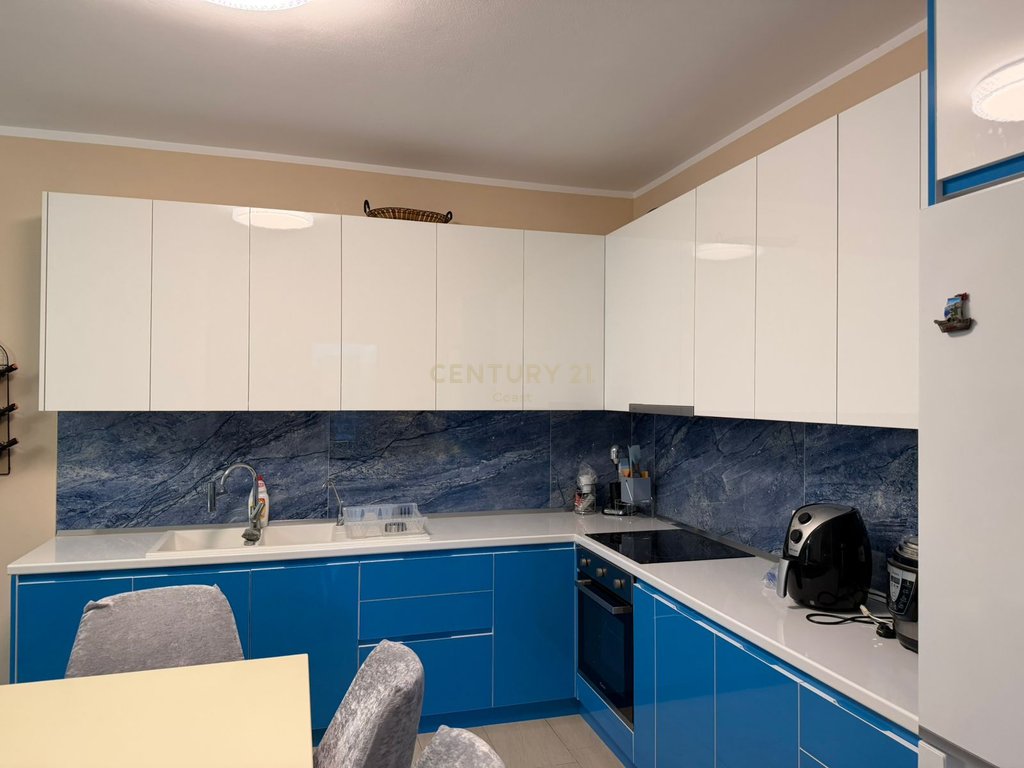 Apartamento 2+1 para alugar no lungomare