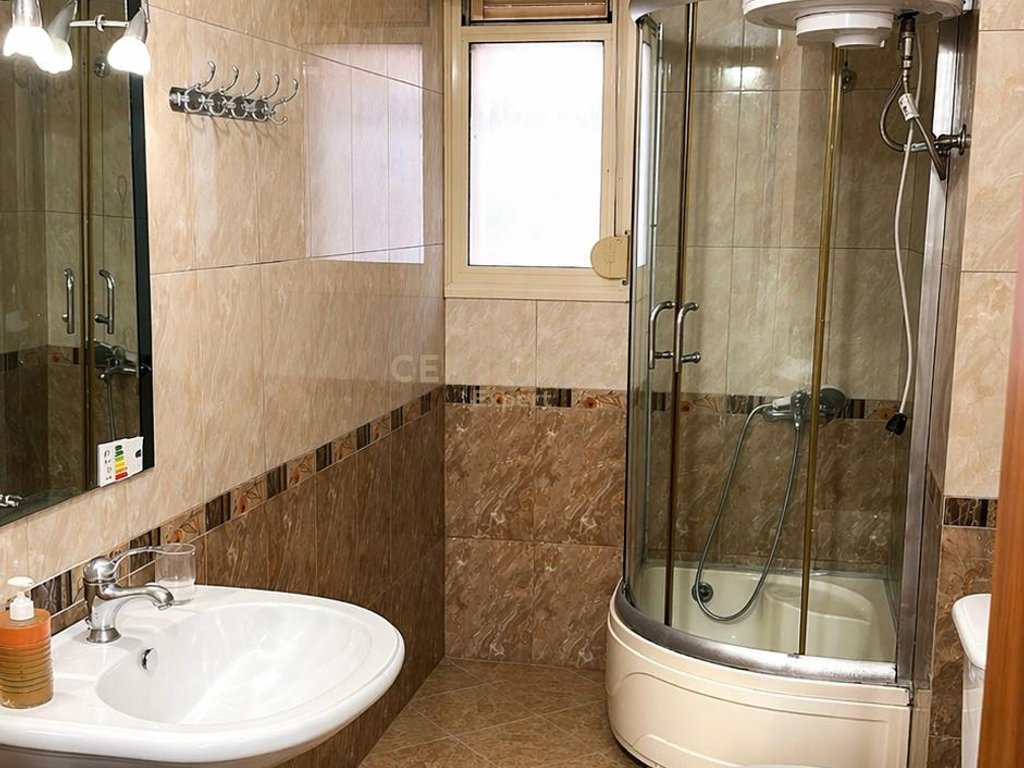 Apartamento 2+1 para alugar no lungomare