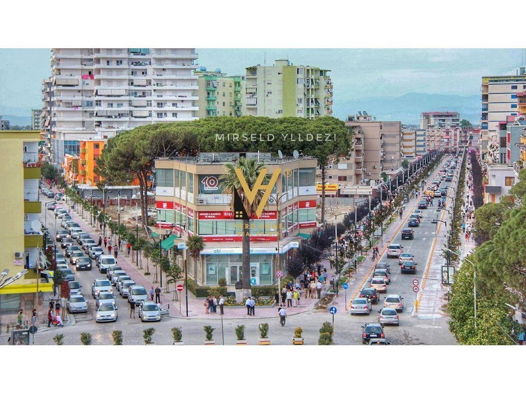 Negozio in affitto 50 metri quadrati a Fier 250 euro