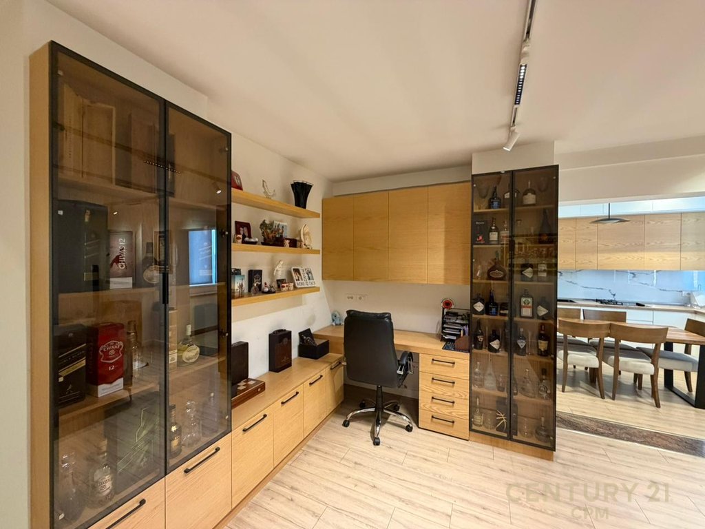 Apartment 2+1+2 near dinamo stadium!