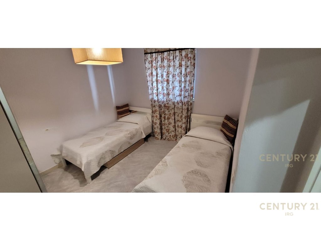 Appartement 2+1+2 près du stade dinamo! (8)
