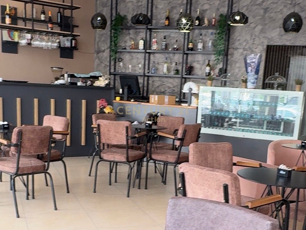Commerce à vendre – Astir, près du bar 'Artisti' (8)
