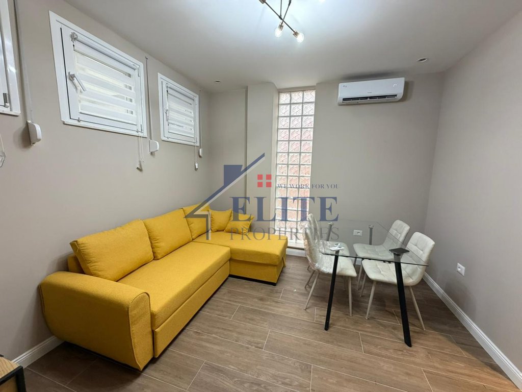 Rruga gramoz pashko, prane fakultetit ekonomik apartament 1+1 me qira