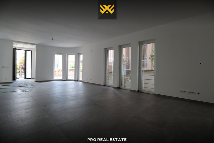 Casa de 450m² à venda em Çagllavicë. (3)