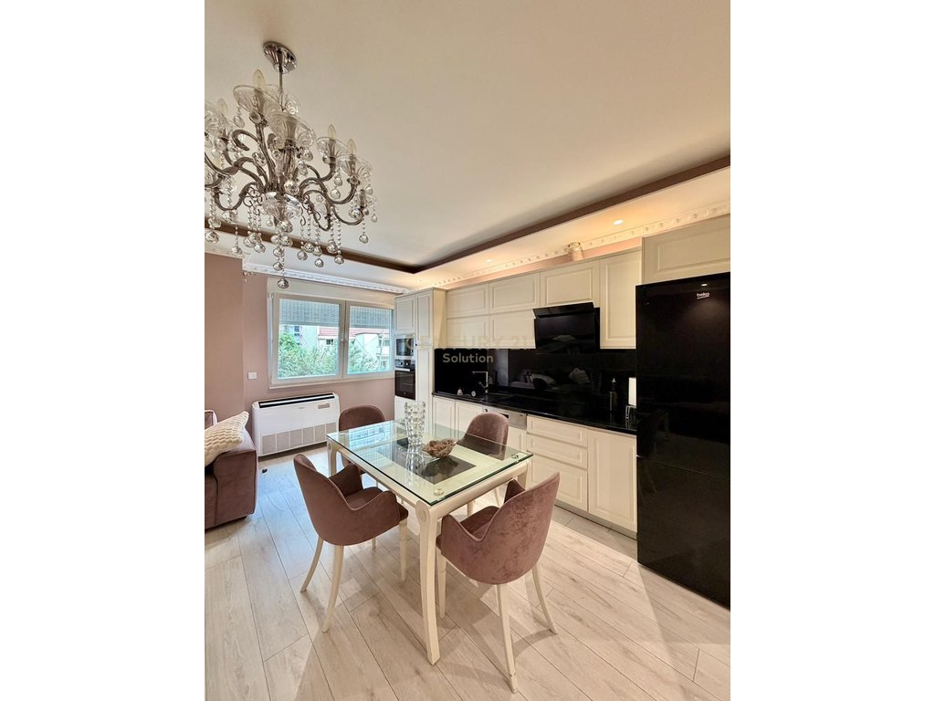 Apartamento à venda 2+1+2 na comunidade de parisit (4)