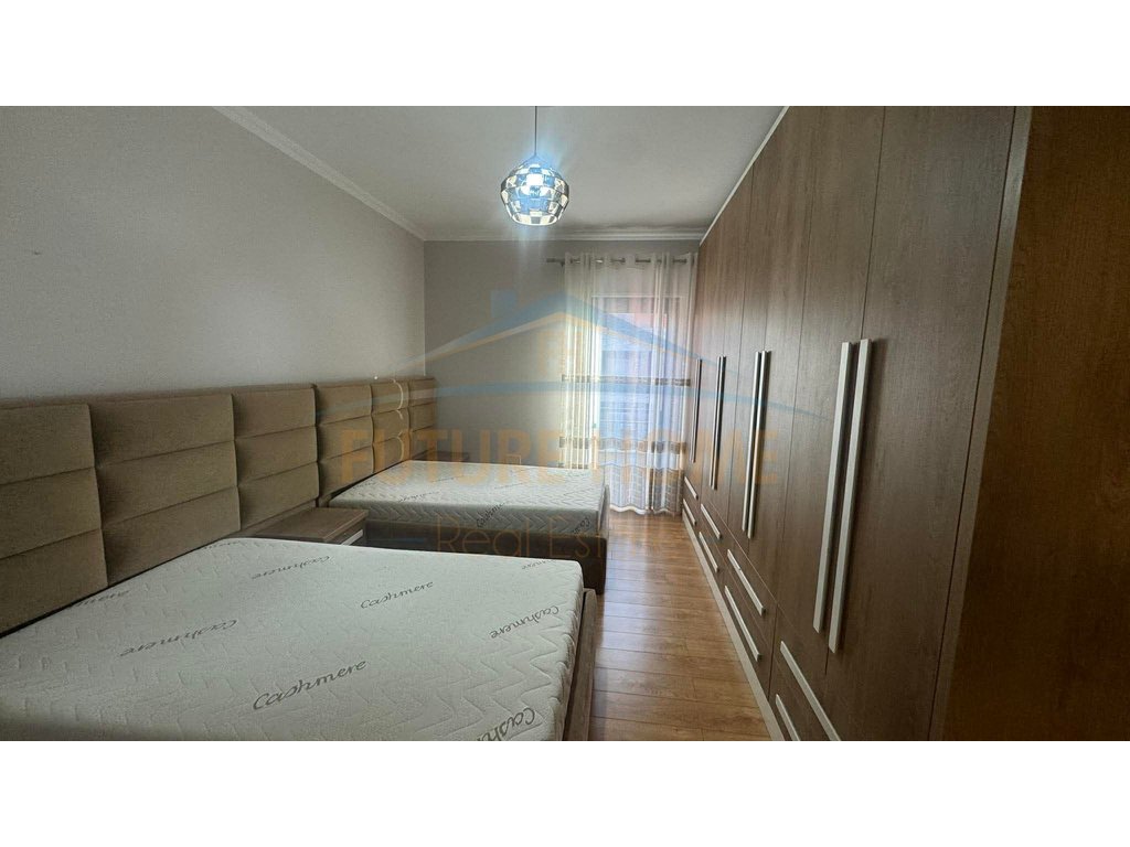 Qera, apartament 3+1 + post parkimi, green city, unaza e re
