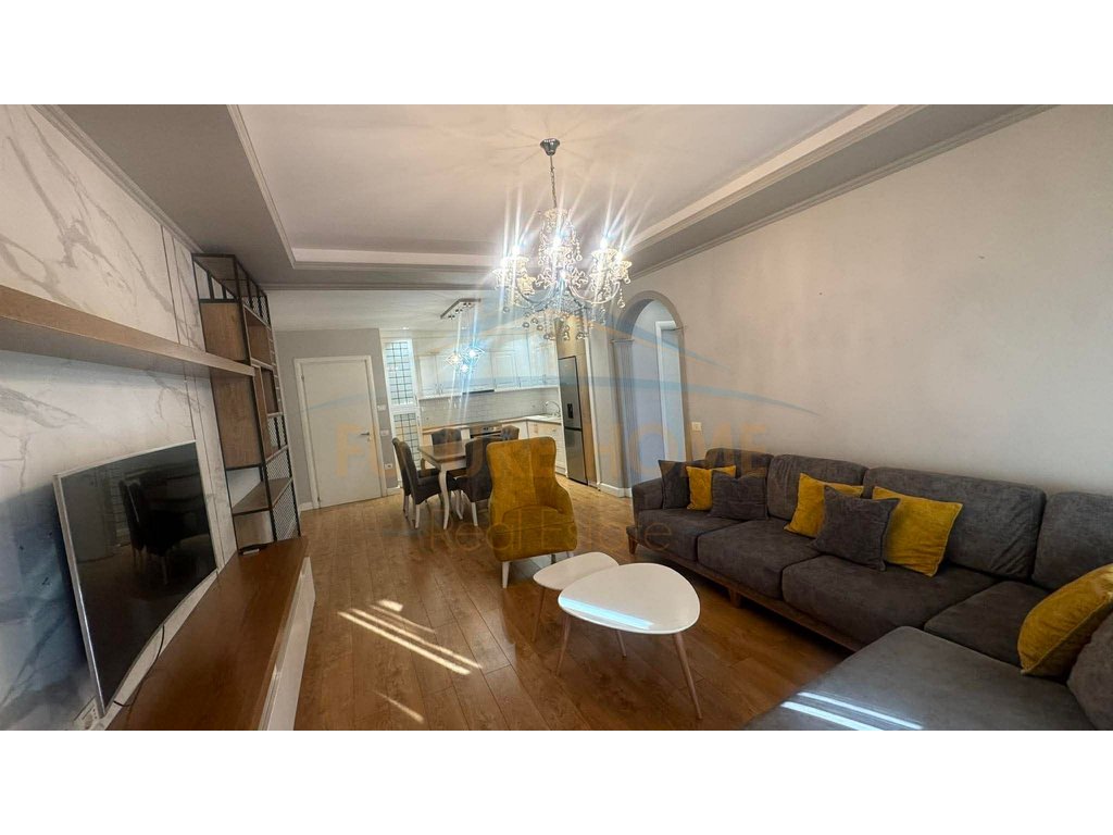 Qera, apartament 3+1 + post parkimi, green city, unaza e re