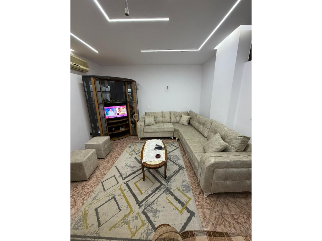 Apartamento 2+1+2 para alugar perto do tribunal em durres! (3)