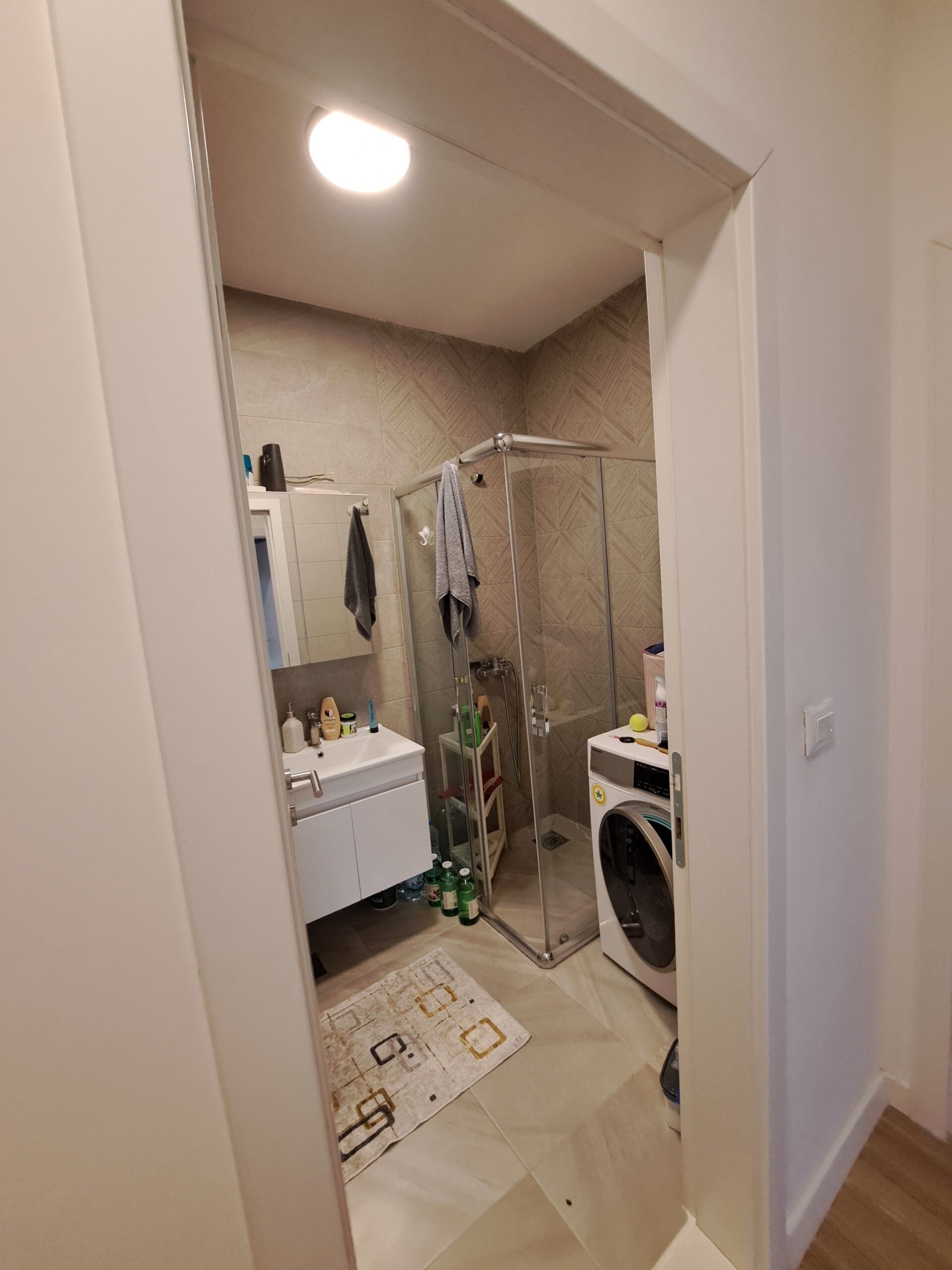 Appartement à vendre à Bregu i Diellit