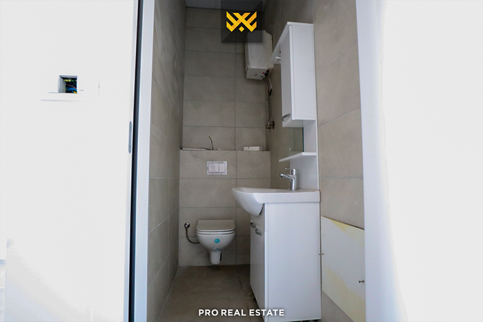 28m² space for rent in Prishtina e Re (3)