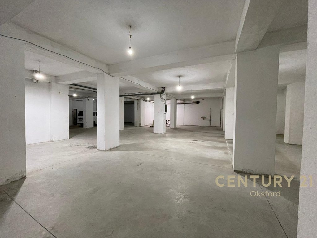 Garage zu verkaufen – Kinostudio, in der nähe des gesundheitsinspektorats, Tirana (3)