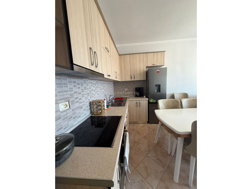 Apartment zur miete 1+1 in der nähe der schule 'Jani Minga', Vlorë (2)