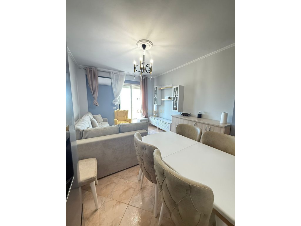 Apartment zur miete 1+1 in der nähe der schule 'Jani Minga', Vlorë (4)