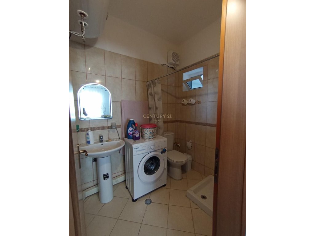Apartamento 1+1 para alugar na kamelia em Durrës (4)