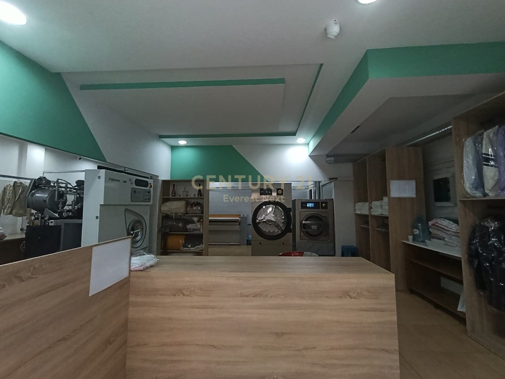 Fresk – Commercial space for sale with business!