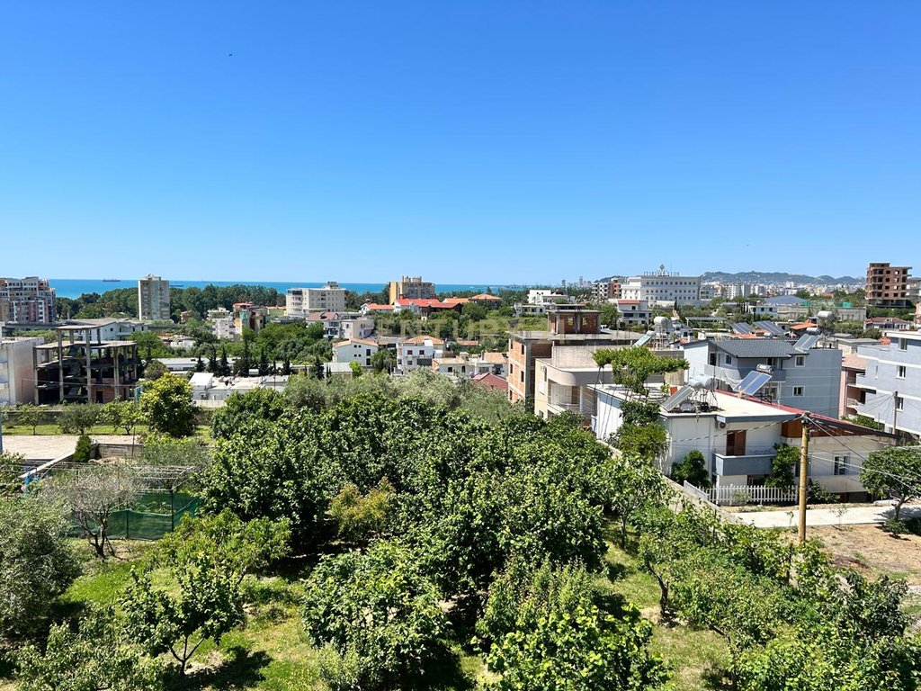 Villa en venta con vista al mar (2)