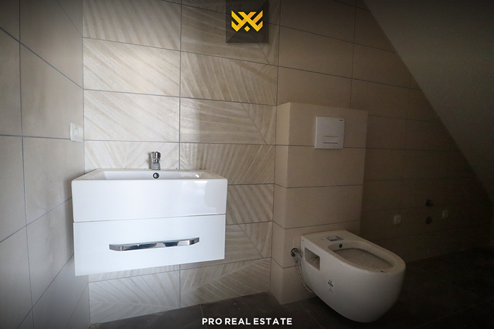 Apartamento dúplex 124,8m² en #venta en rruga c (6)
