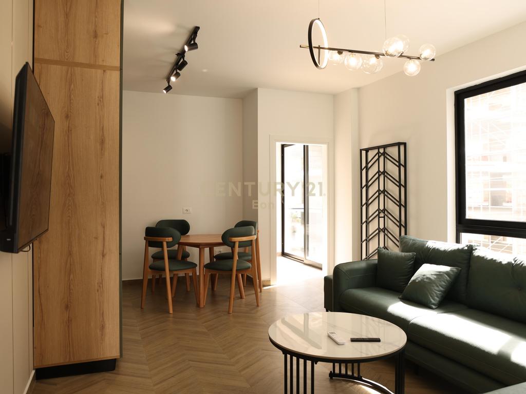 Apartamento 2+1 à venda na zona de malit të robit! (3)