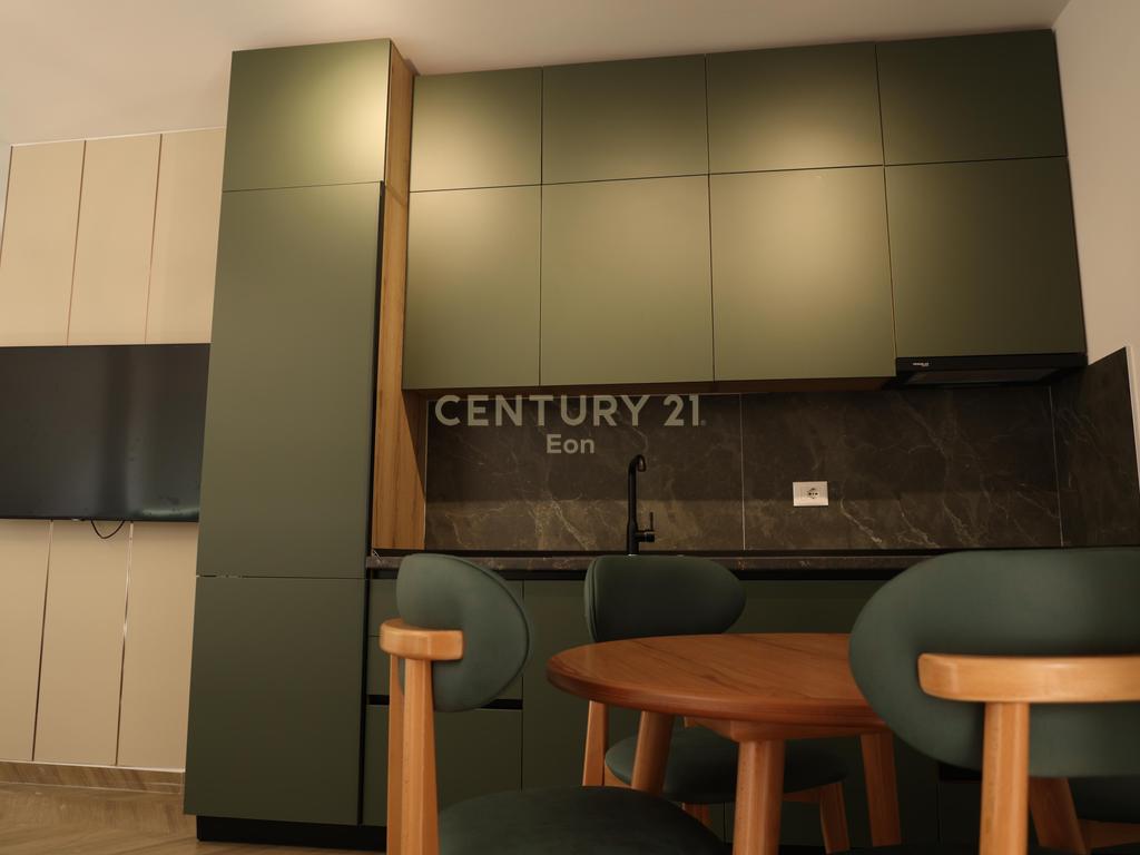 Apartamento 2+1 à venda na zona de malit të robit! (5)