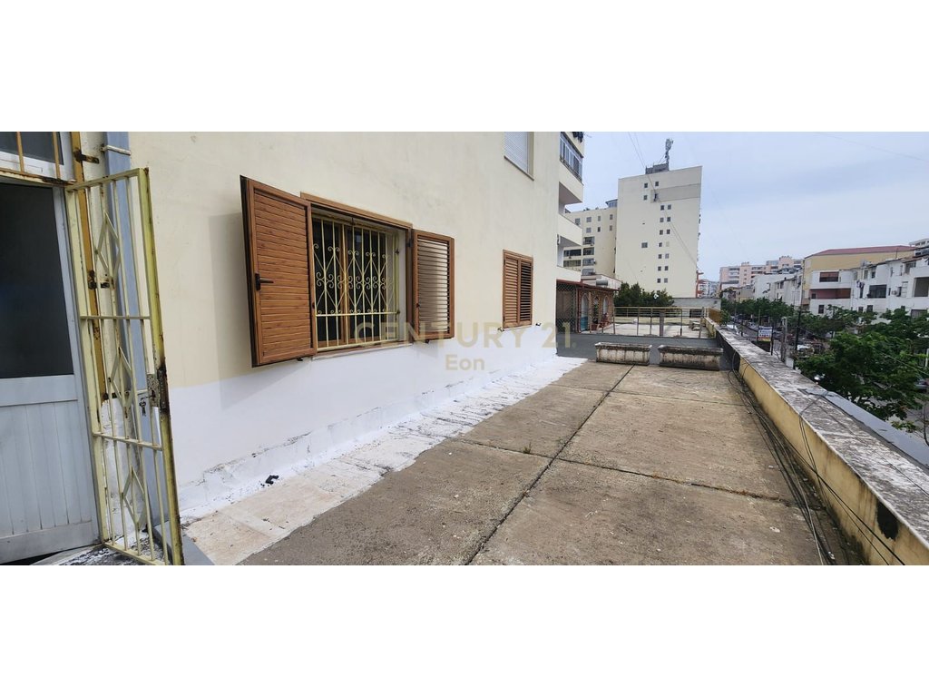 Apartamento para alugar 2+1+2 com varanda, lagjja 17, durres! (6)