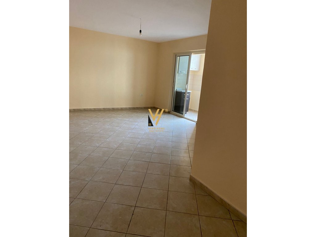 Appartement à louer 1+1 près de l'école de ballet 40 000 leke