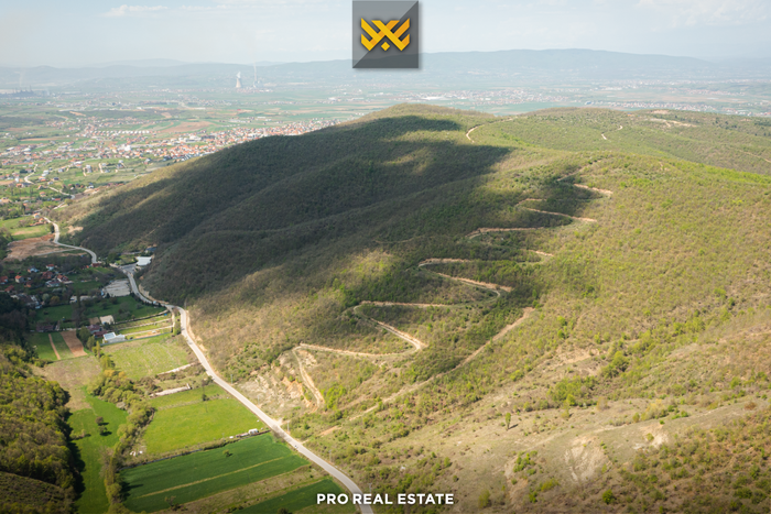 Truall 5.44 ha en venta en bërnica e epërme.