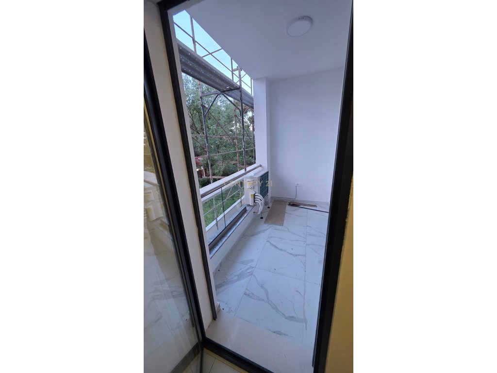 Appartement 1+1 à vendre près de l'hôtel grint, golem! (5)