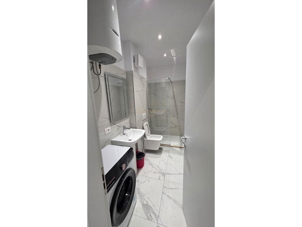 Appartement 1+1 à vendre près de l'hôtel grint, golem! (6)