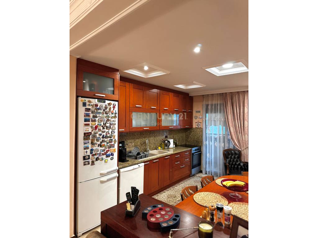Apartment for sale 168m² - medreseja, Tirana | classic elegance & spacious living (5)