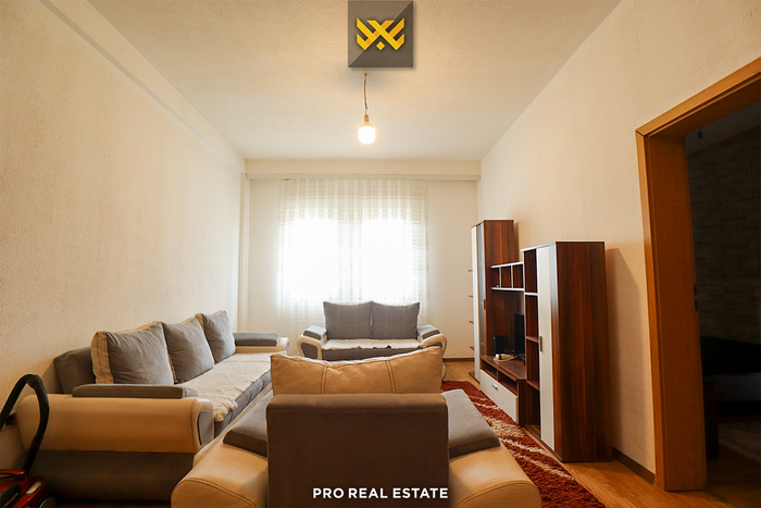 Apartamento de 98m² en alquiler en Fushë Kosovë