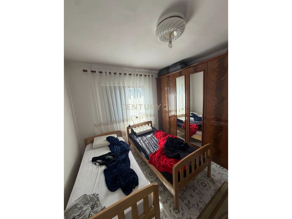 Shitet apartament 2+1 ne perash, shkoder (2)
