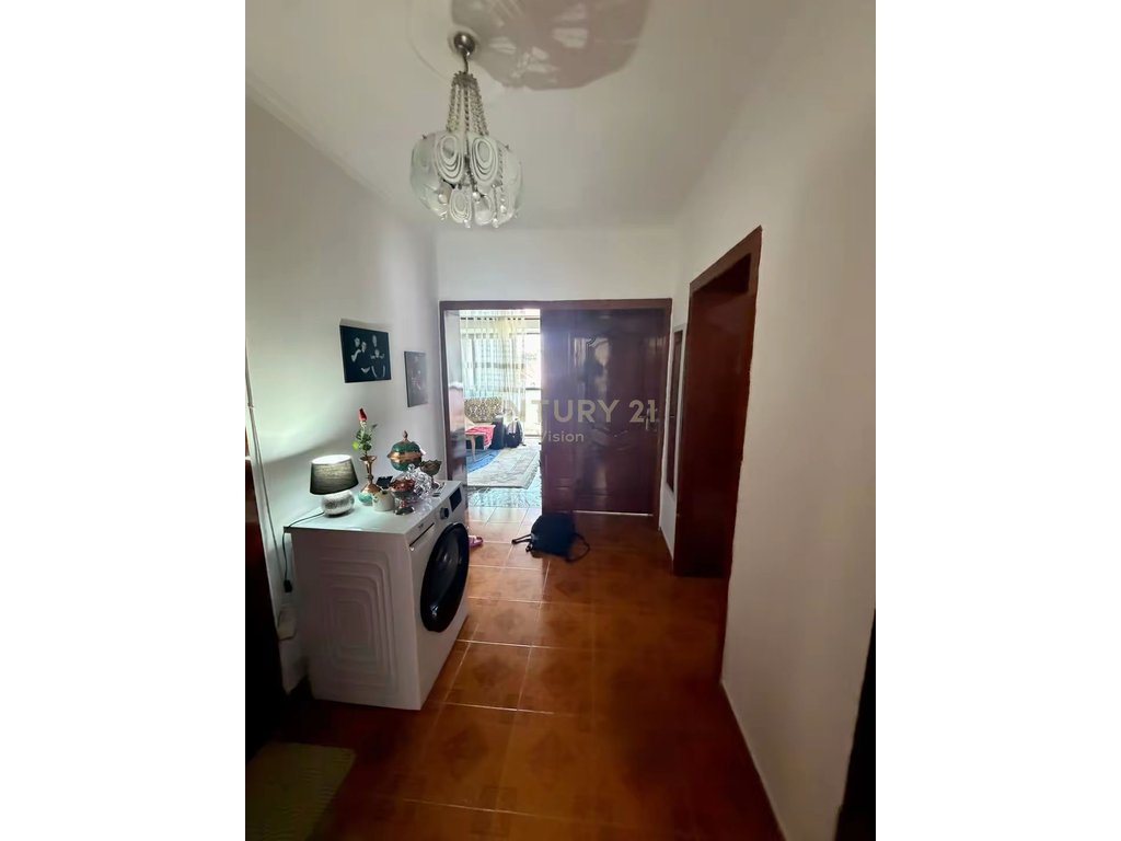 Shitet apartament 2+1 ne perash, shkoder (6)