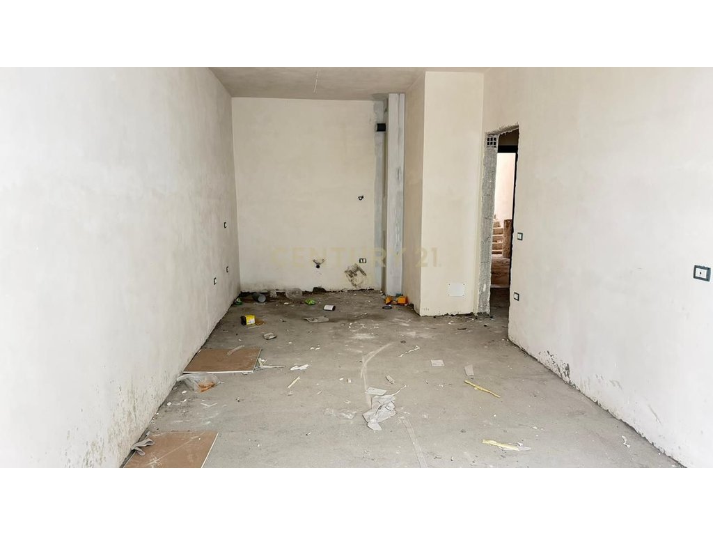 Shitet apartament 1+1 tek vm residence faza 1! (4)