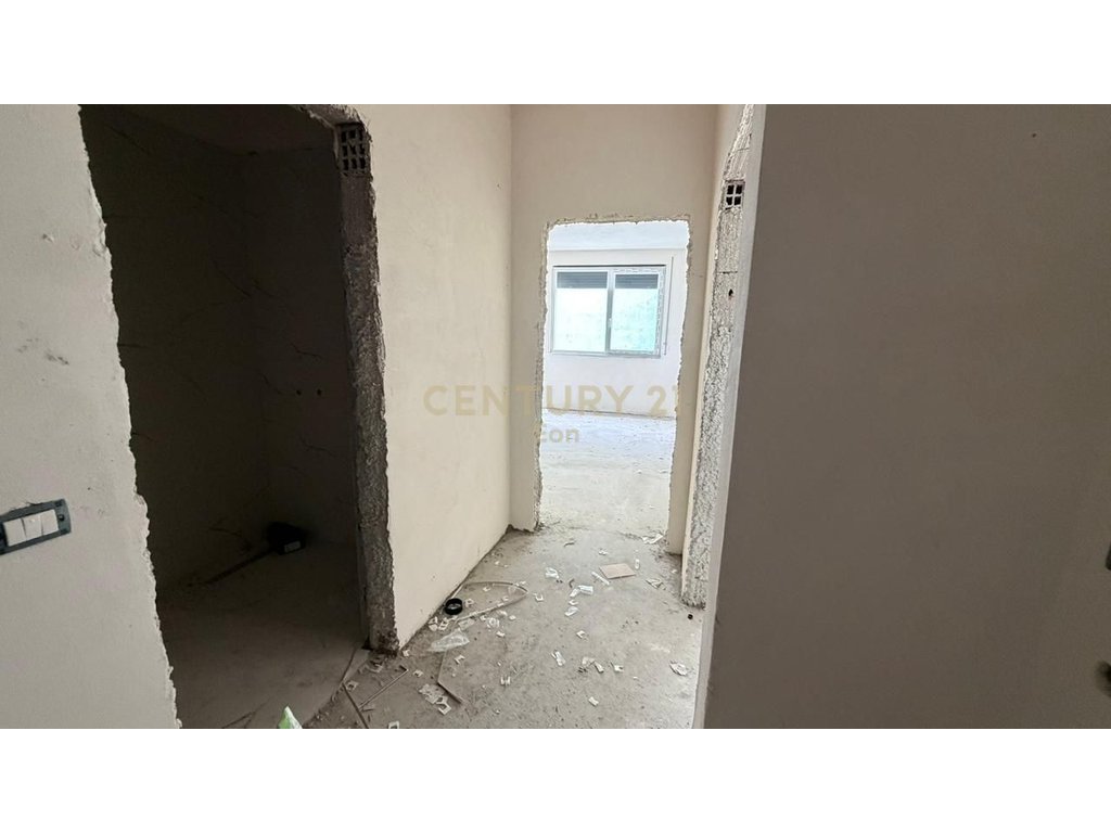 Shitet apartament 1+1 tek vm residence faza 1! (5)