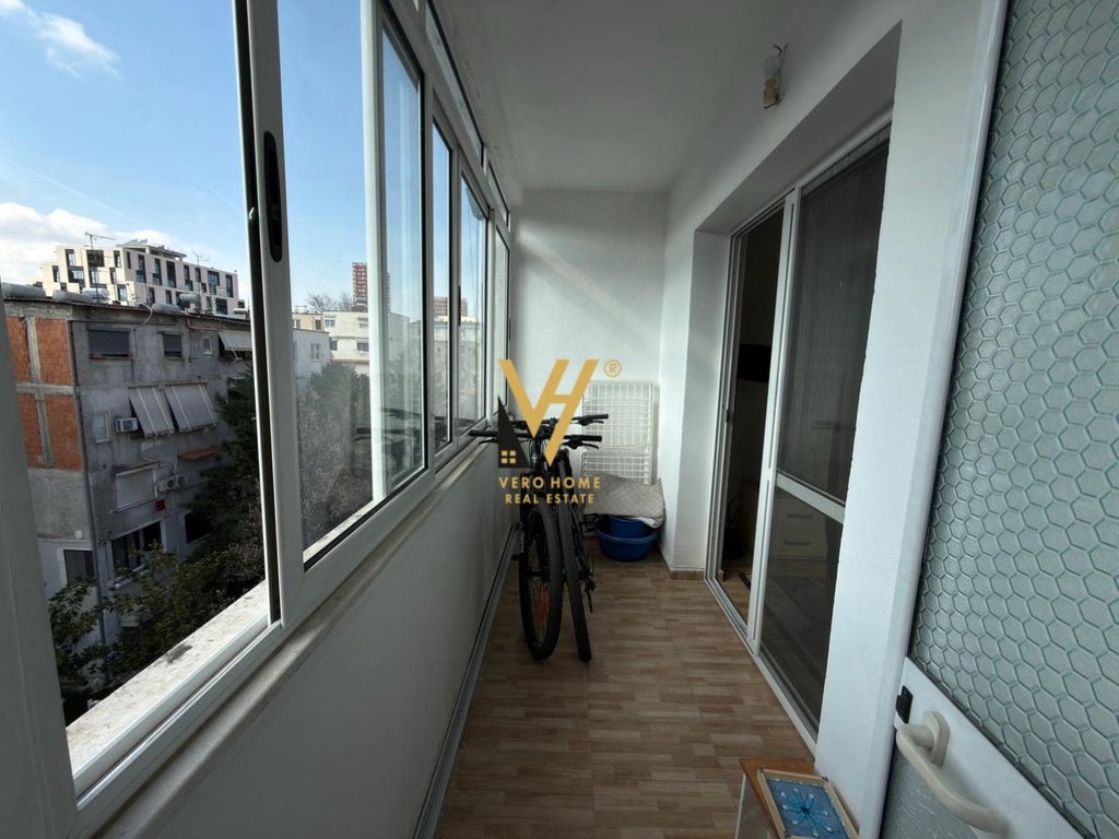 Shitet apartament 1+1 te myslym shyri 150.000 euro