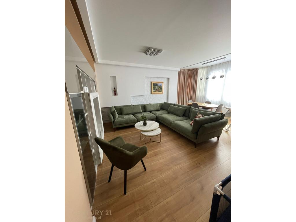 Myslym shyr, apartament 2+1 per qira +1post parkimi!