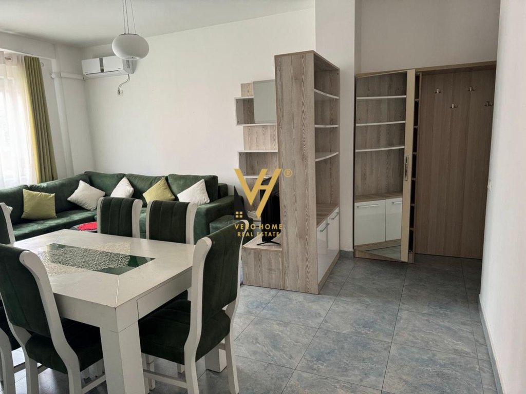 Shitet apartament 1+1+blk te liqeni i thate 145.000 euro