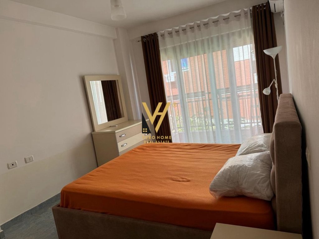 Shitet apartament 1+1+blk te liqeni i thate 145.000 euro (3)